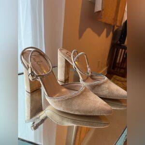 NWOT Nude Rhinestone and Suede Dress shoes
